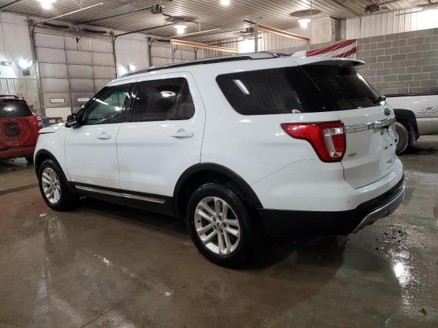 Изображение 2 2017 FORD EXPLORER XLT 2017 с VIN 1FM5K7D8XHGB82622