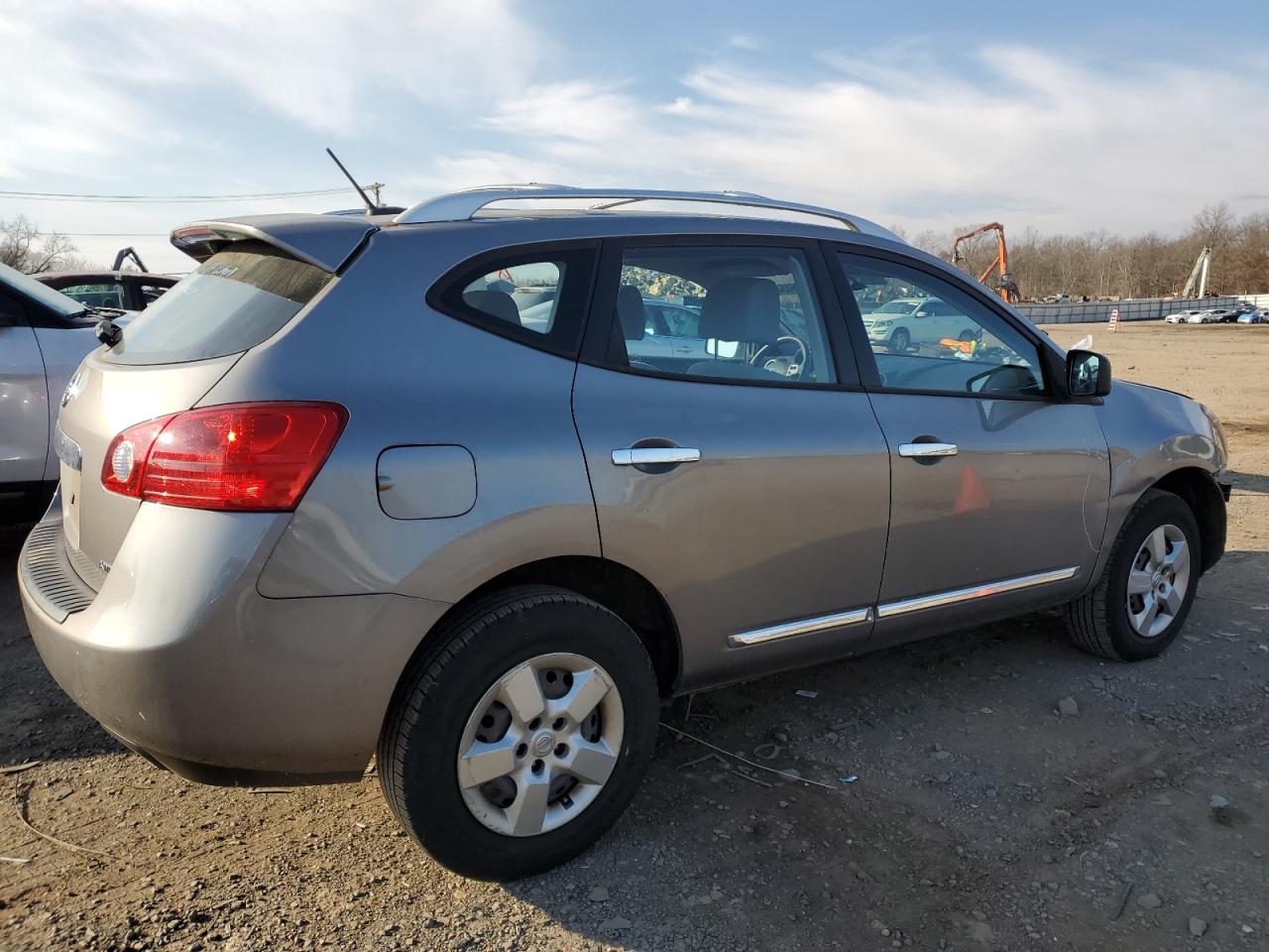Image 3 of 2014 NISSAN ROGUE SELECT S 2014 with VIN JN8AS5MV4EW702526
