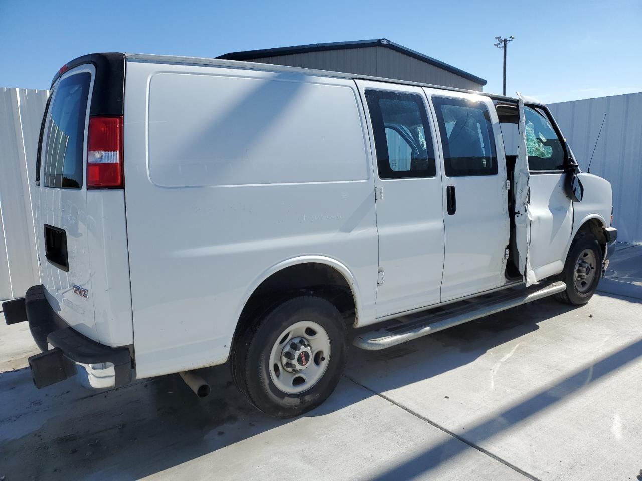 Image 3 of 2022 GMC SAVANA G2500 2022 with VIN 1GTW7AFP2N1143081