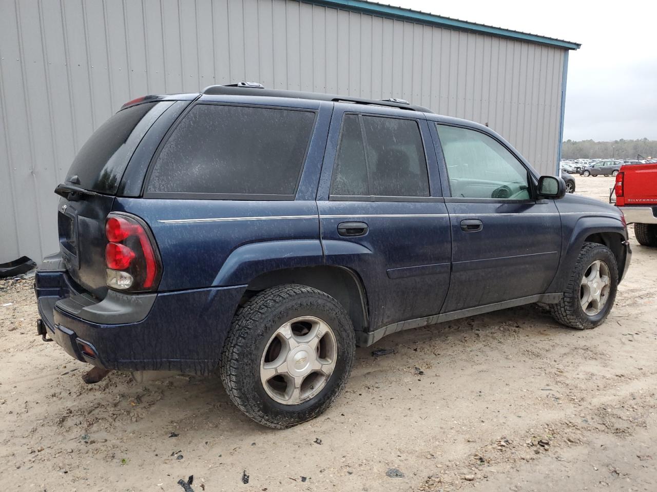 Image 3 of 2008 CHEVROLET TRAILBLAZER LS 2008 with VIN 1GNDT13S482234189