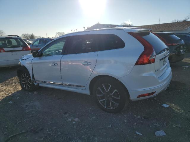 Изображение 2 2017 VOLVO XC60 T6 DYNAMIC 2017 с VIN YV449MRR1H2204335