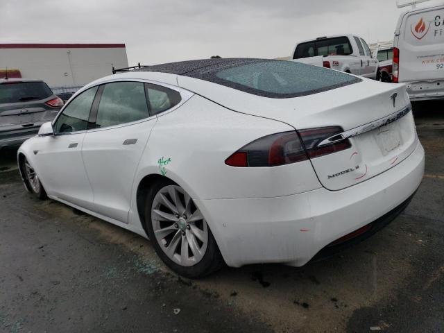 Obraz 2 z 2016 TESLA MODEL S  2016 z VIN 5YJSA1E23GF150122