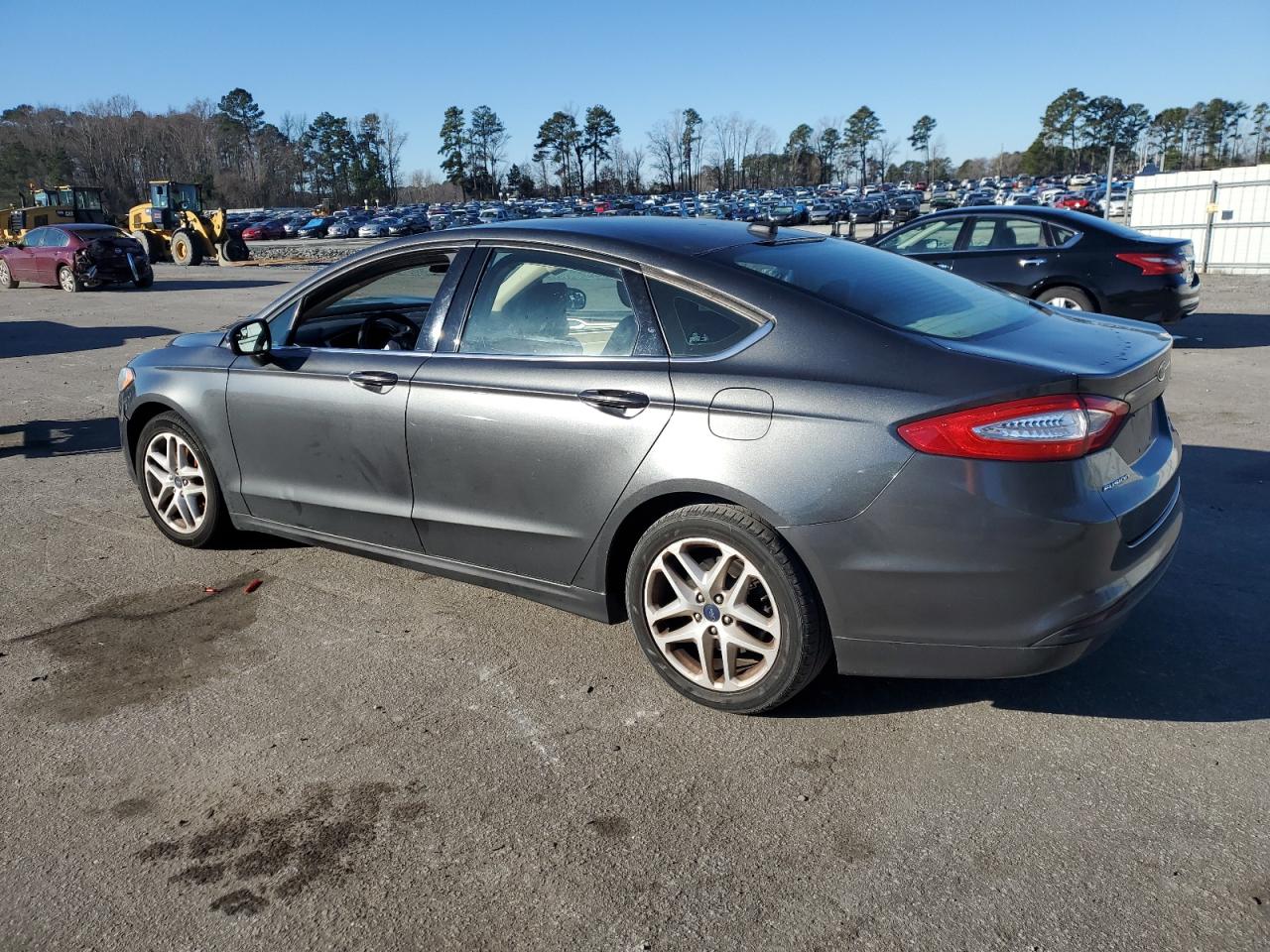 Image 2 of 2015 FORD FUSION SE 2015 with VIN 1FA6P0HD2F5109400