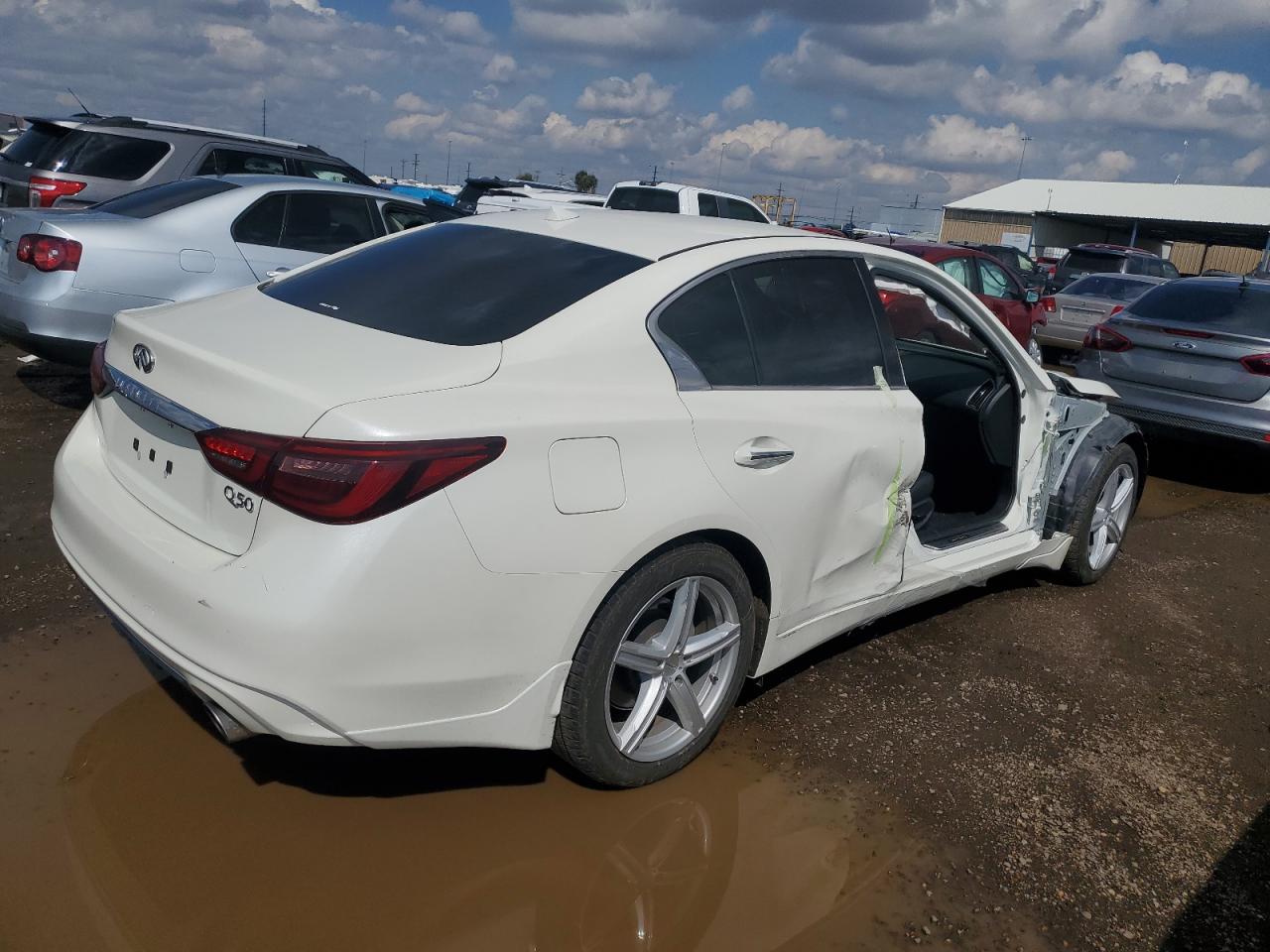 Image 3 of 2019 INFINITI Q50 LUXE 2019 with VIN JN1EV7AP6KM513747