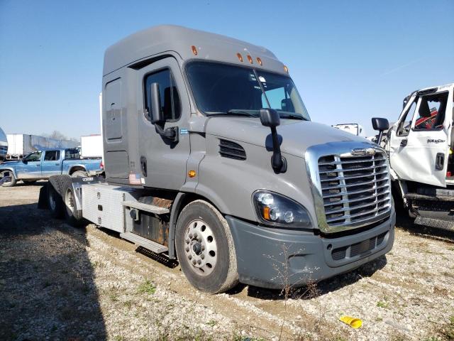 Изображение 2017 FREIGHTLINER CASCADIA 113  2017