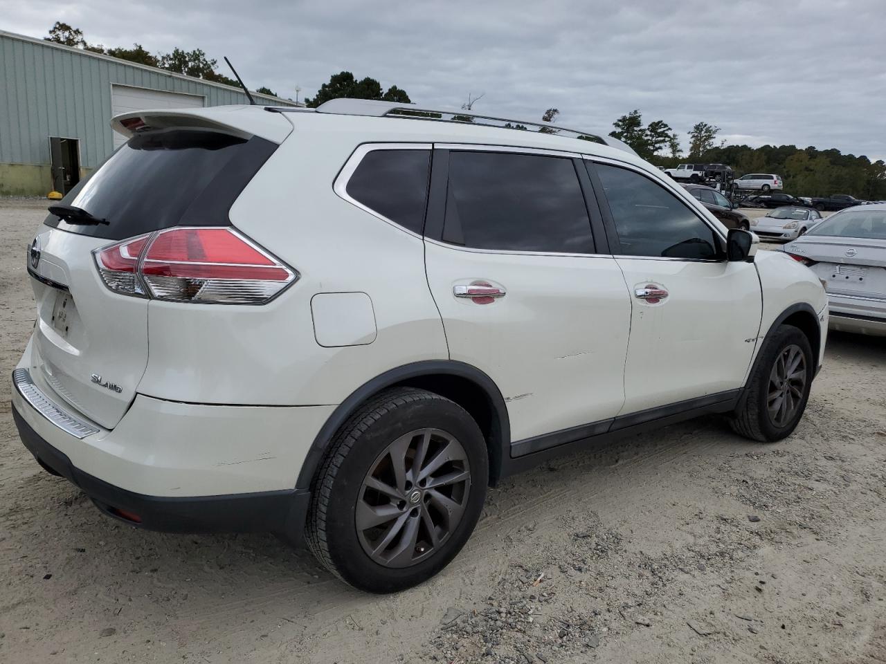 Image 3 of 2016 NISSAN ROGUE S 2016 with VIN 5N1AT2MV6GC760032