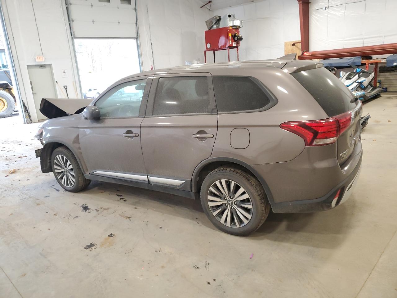 Image 2 of 2020 MITSUBISHI OUTLANDER SE 2020 with VIN JA4AZ3A38LZ045055