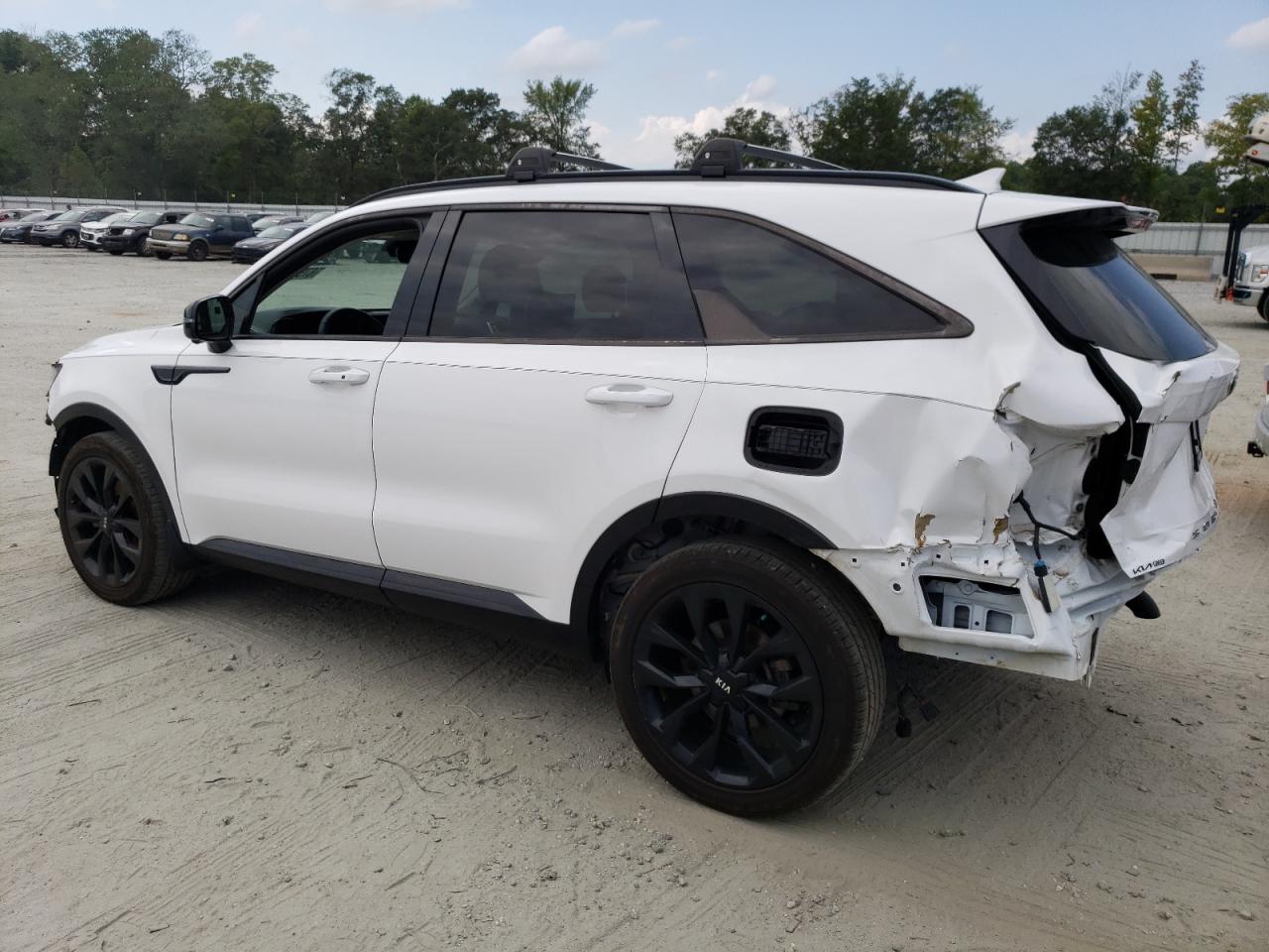 Изображение 2 2021 KIA SORENTO SX 2021 с VIN 5XYRK4LF2MG068972