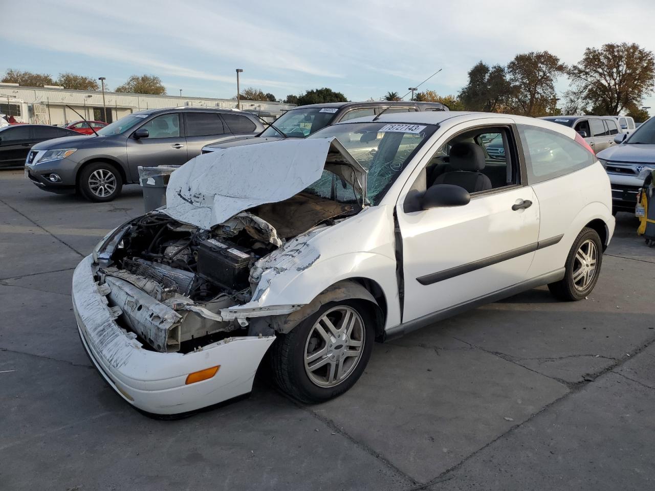 Изображение 1 2000 FORD FOCUS ZX3 2000 с VIN 3FAFP3135YR123083