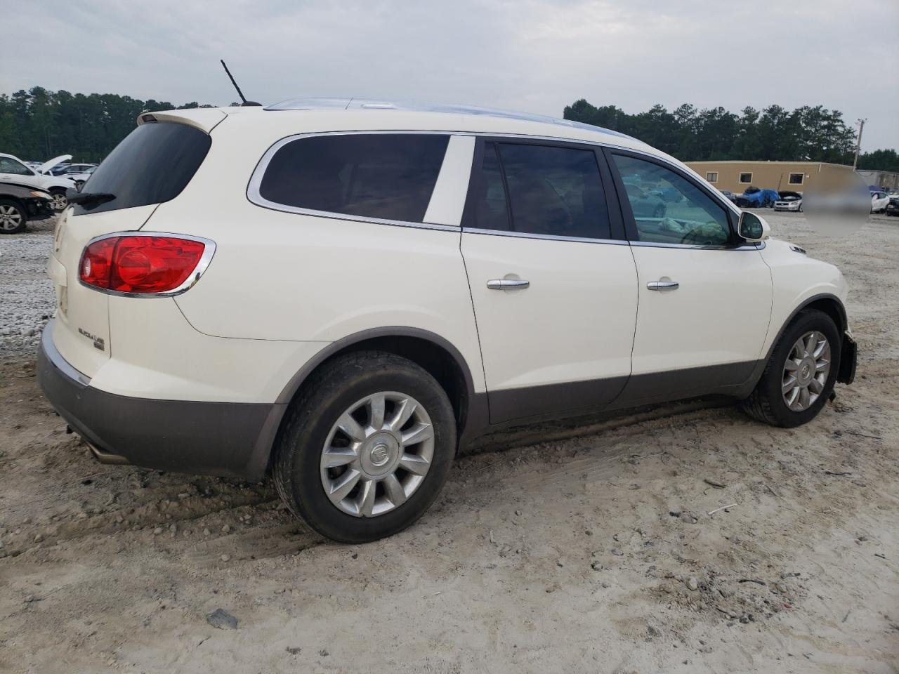 Obraz 3 z 2011 BUICK ENCLAVE CXL 2011 z VIN 5GAKRCED3BJ382731