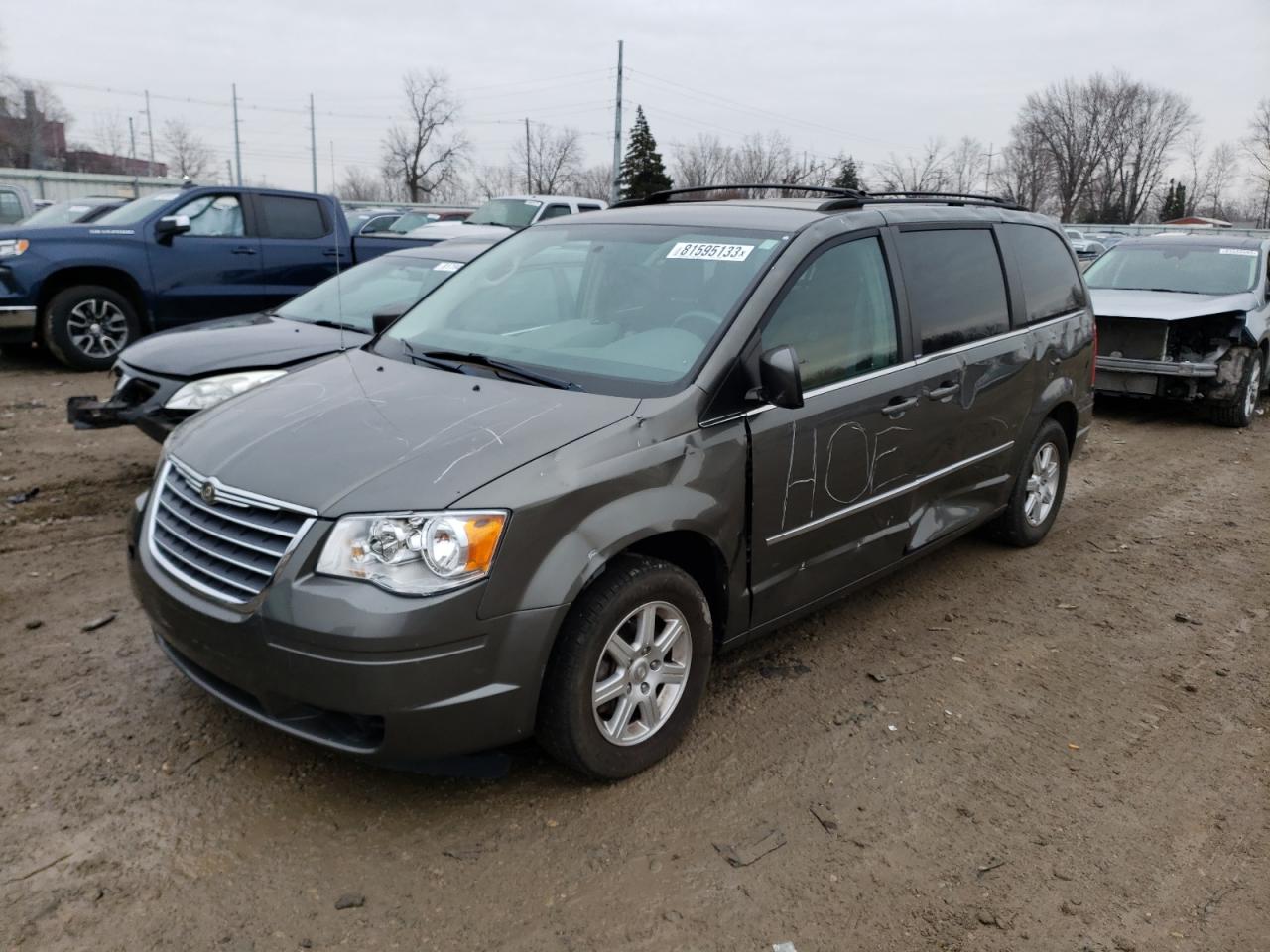 Obraz 1 z 2010 CHRYSLER TOWN & COUNTRY TOURING 2010 z VIN 2A4RR5DX7AR375385