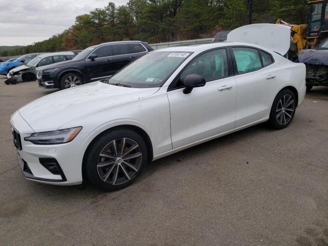 Image 1 of 2022 VOLVO S60 B5 MOMENTUM 2022 with VIN 7JRL12FZ4NG161818