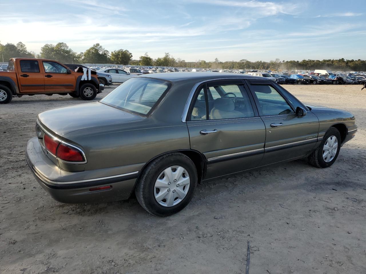 Image 3 of 1997 BUICK LESABRE CUSTOM 1997 with VIN 1G4HP52K8VH527492