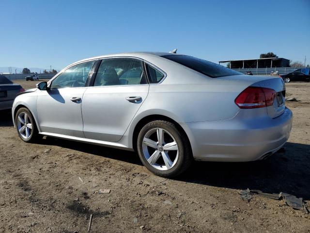 Obraz 2 z 2012 VOLKSWAGEN PASSAT SE 2012 z VIN 1VWBH7A38CC058814