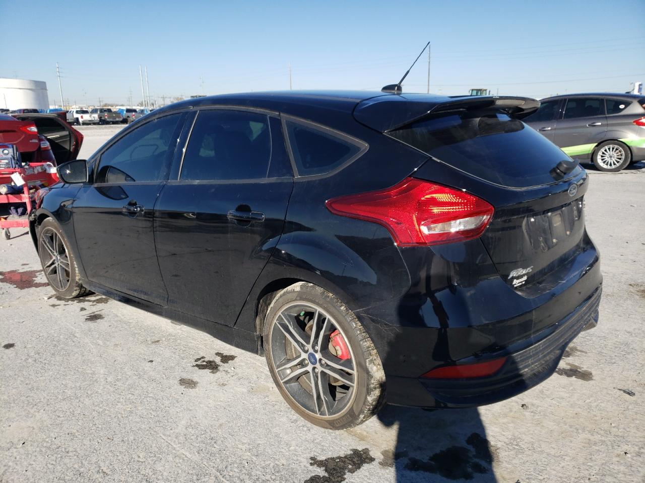 Изображение 2 2018 FORD FOCUS ST 2018 с VIN 1FADP3L9XJL302572