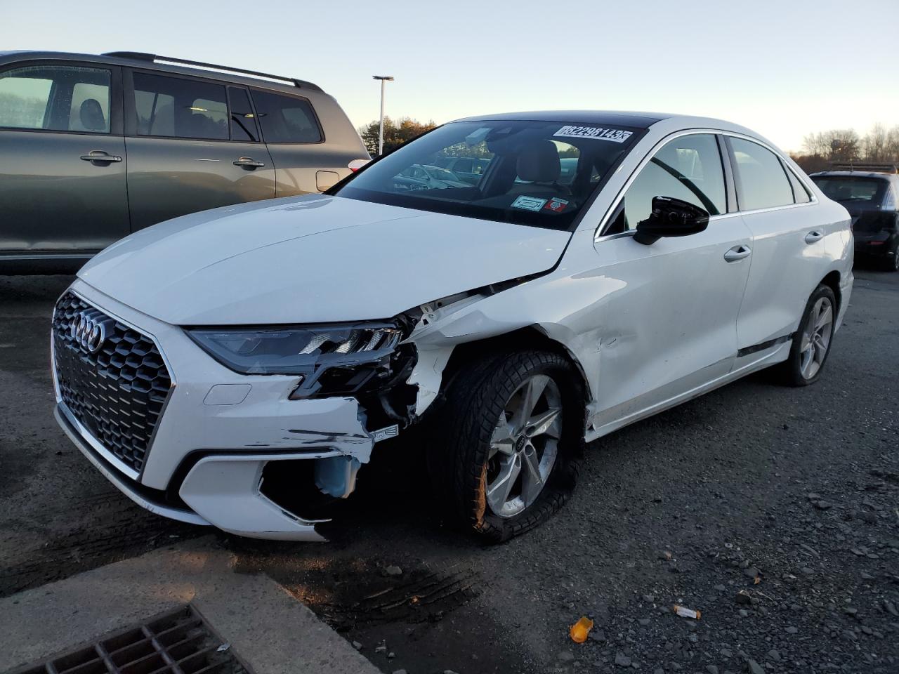 Obraz 1 z 2022 AUDI A3 PREMIUM 2022 z VIN WAUAUDGY3NA036730