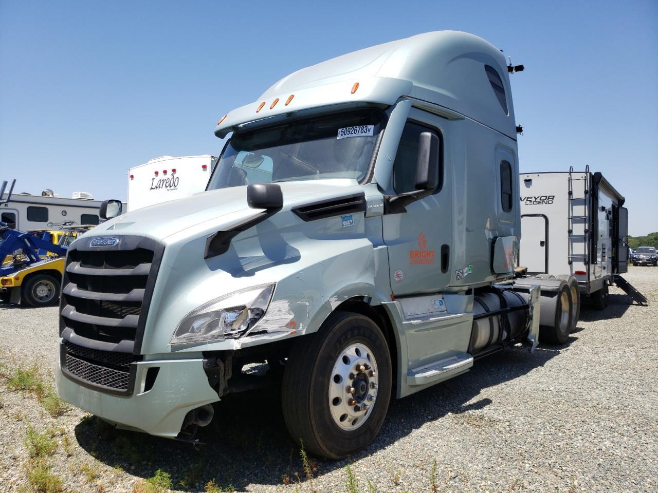 Image 2 of 2021 FREIGHTLINER CASCADIA 126  2021 with VIN 3AKJHHDR0MSMV7588