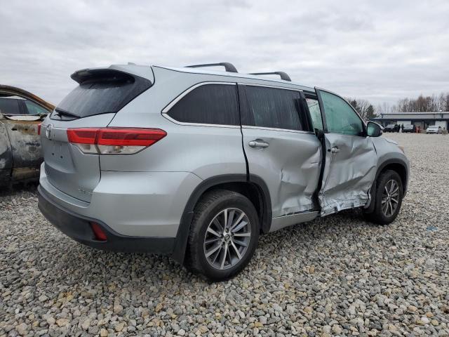 Изображение 3 2018 TOYOTA HIGHLANDER SE 2018 с VIN 5TDJZRFH5JS562339