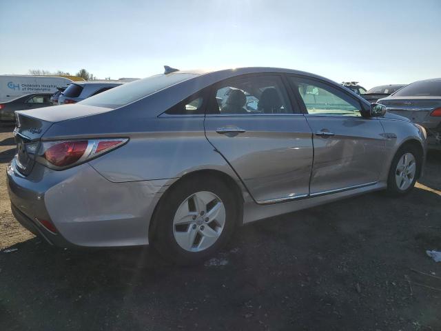 Изображение 3 2012 HYUNDAI SONATA HYBRID 2012 с VIN KMHEC4A48CA026460