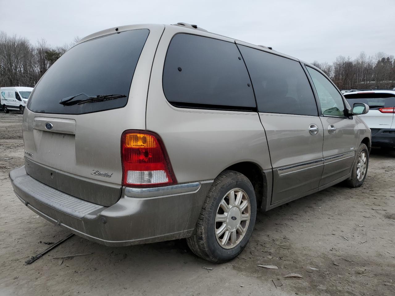 Image 3 of 2001 FORD WINDSTAR LIMITED 2001 with VIN 2FMDA58481BA92313