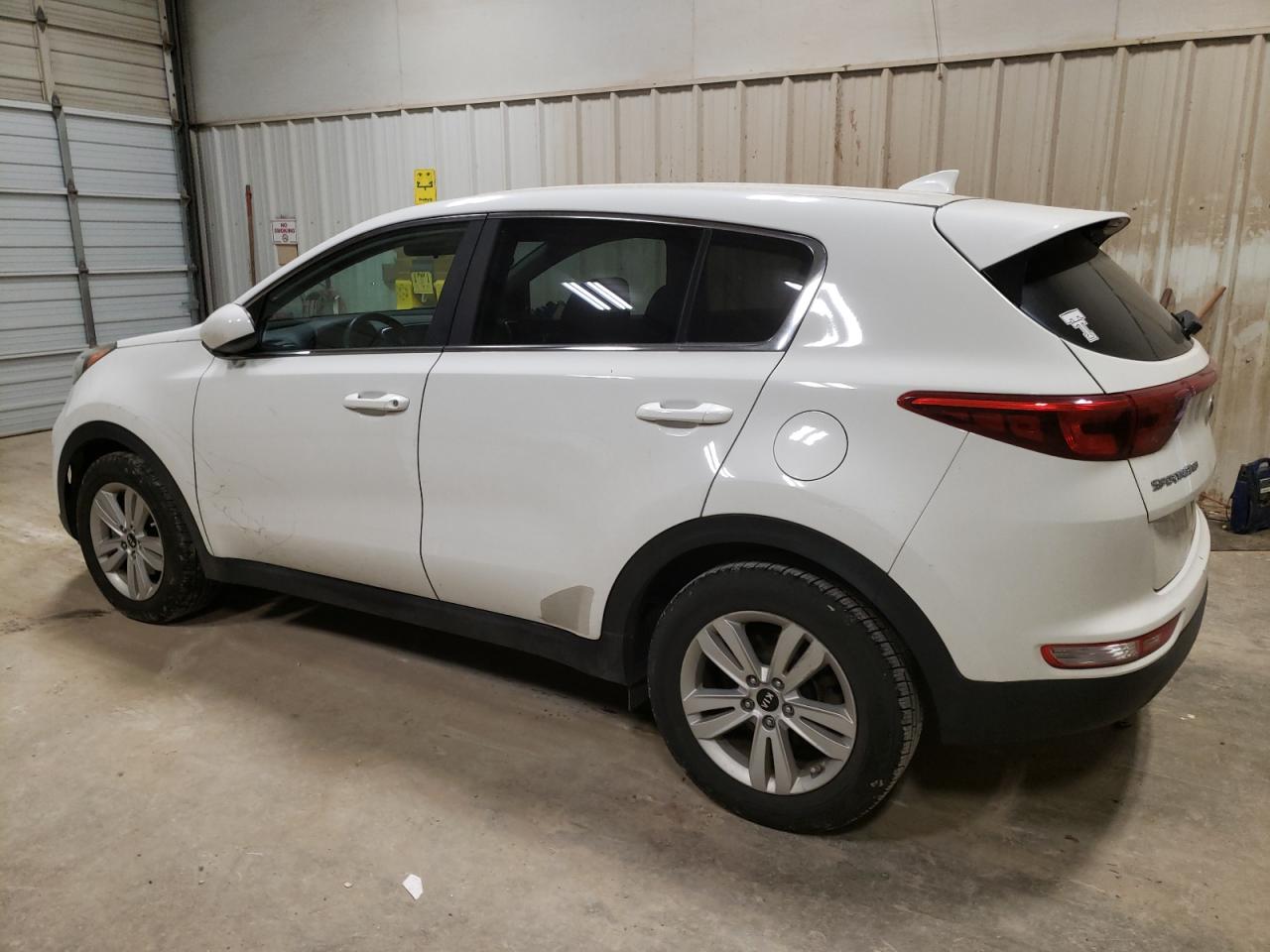 Image 2 of 2017 KIA SPORTAGE LX 2017 with VIN KNDPM3AC8H7233494