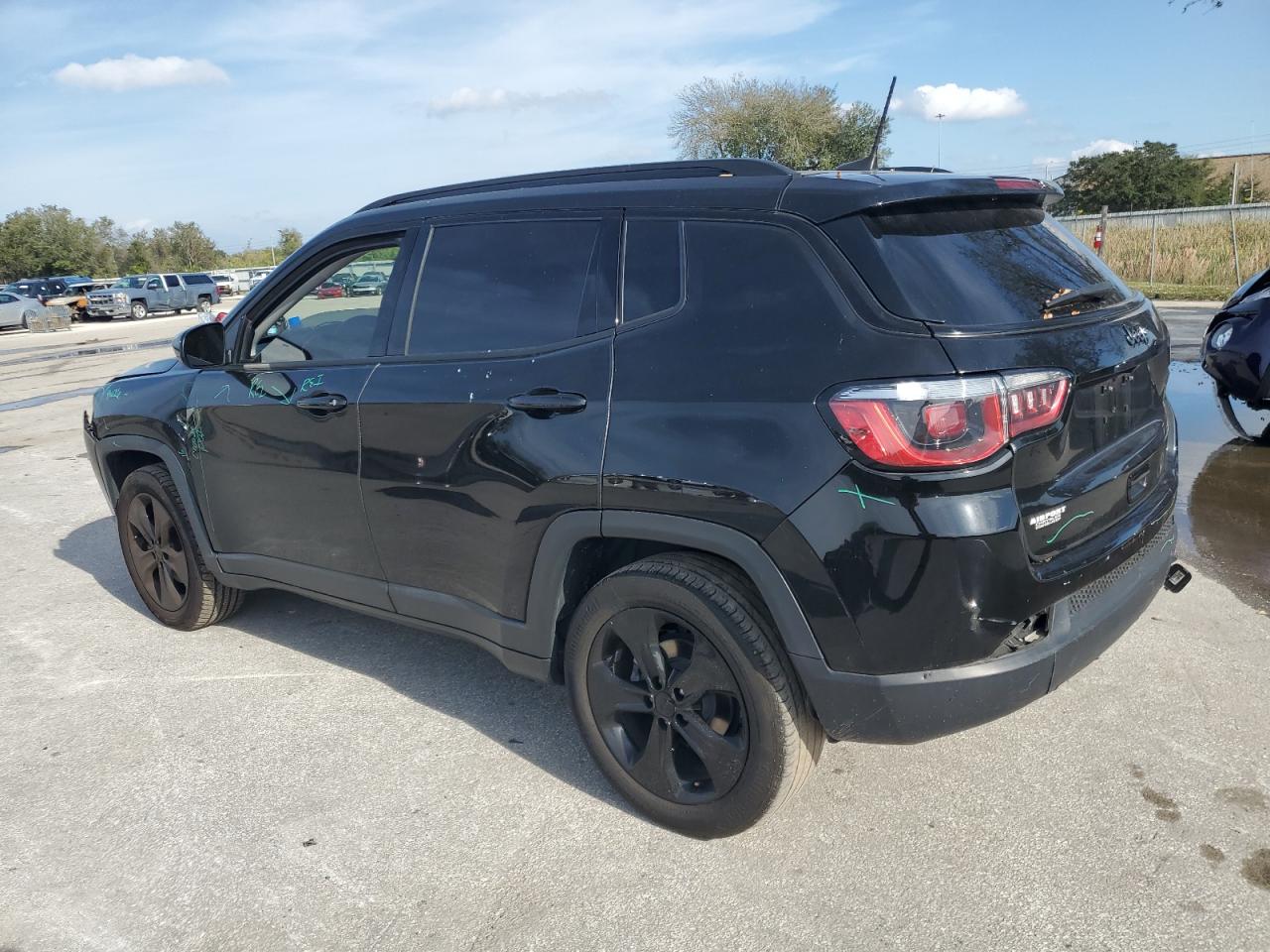 Image 2 of 2018 JEEP COMPASS LATITUDE 2018 with VIN 3C4NJCBB1JT501941