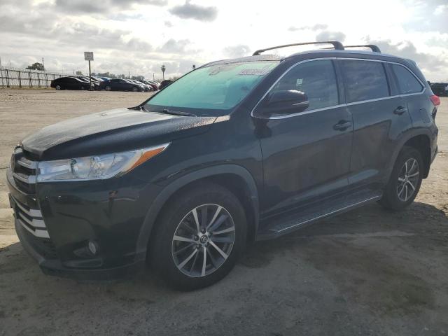 Изображение 2018 TOYOTA HIGHLANDER SE 2018