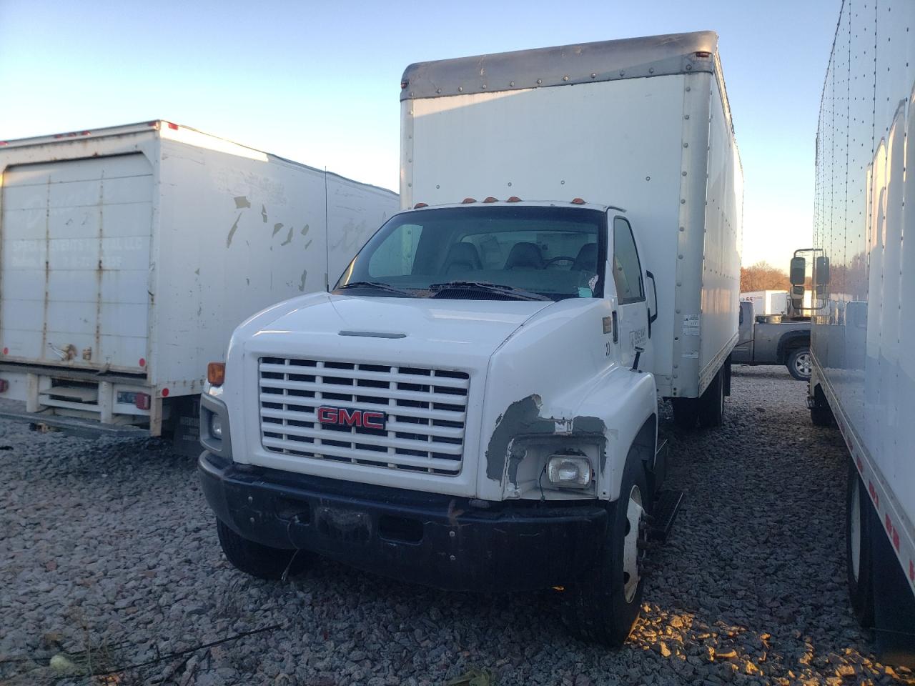 2004 GMC C7500 C7C042 2004 image