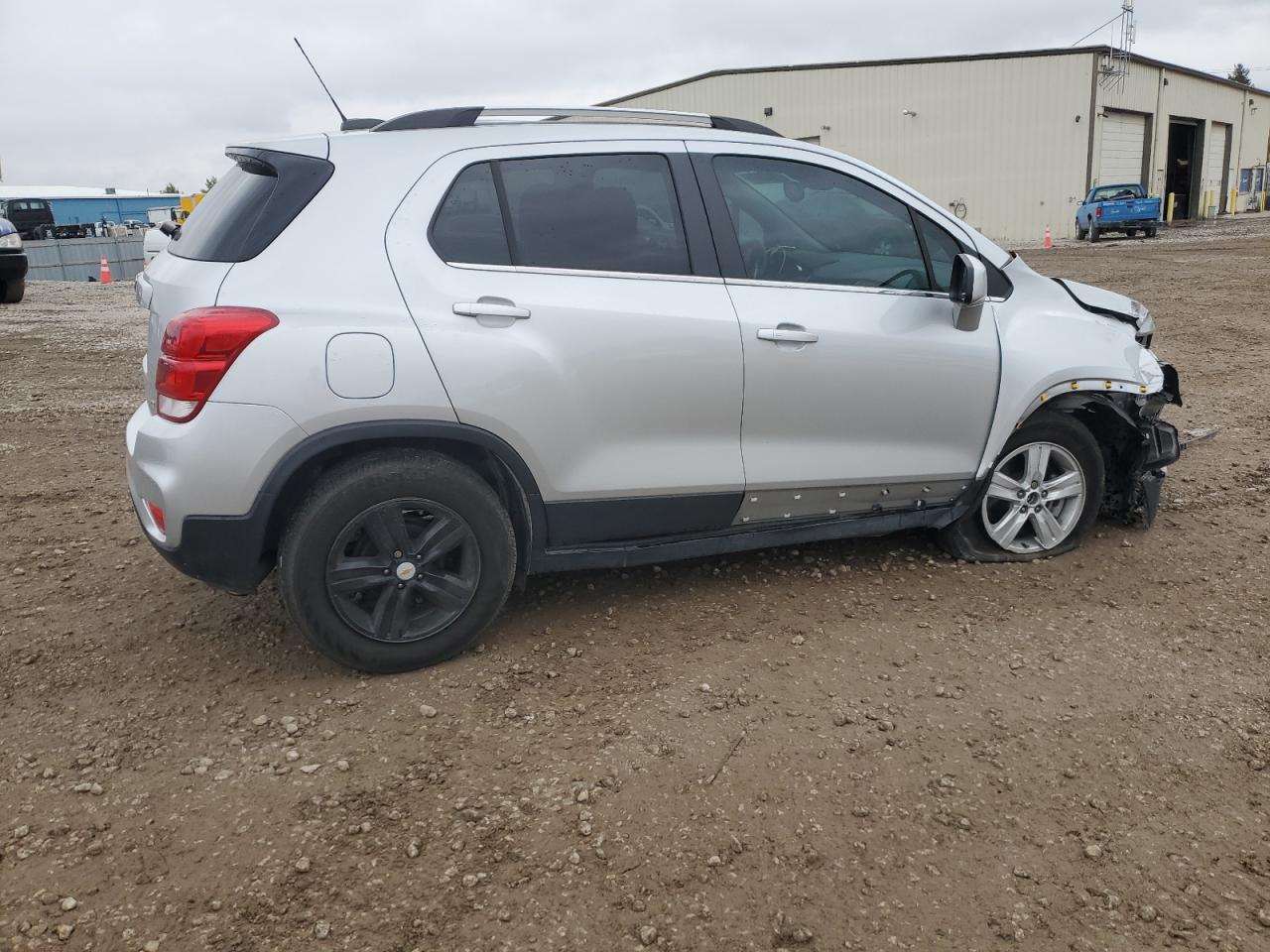 Image 3 of 2020 CHEVROLET TRAX 1LT 2020 with VIN KL7CJLSB4LB320728