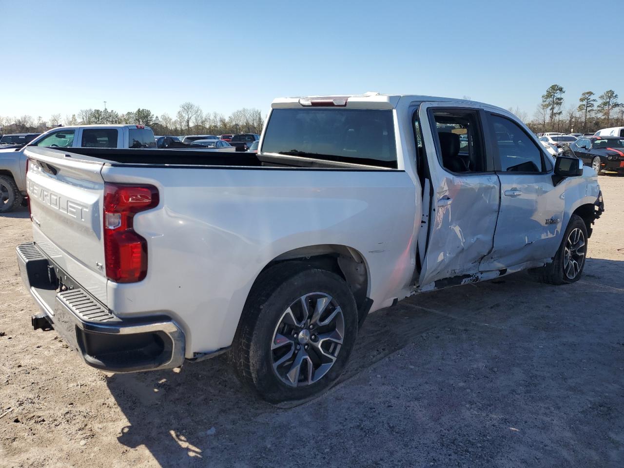 Image 3 of 2020 CHEVROLET SILVERADO C1500 LT 2020 with VIN 3GCPWCEDXLG159294