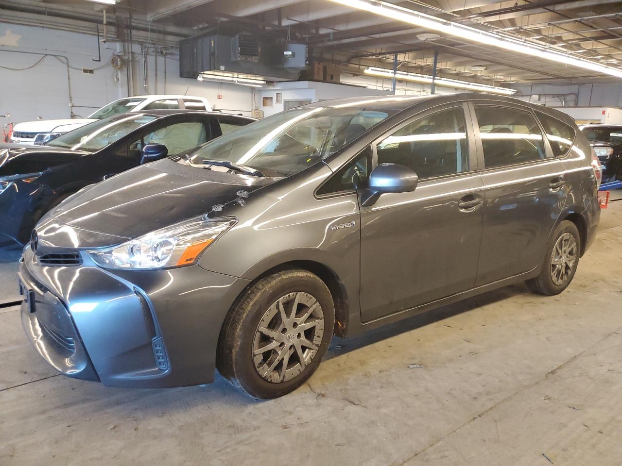 Изображение 1 2015 TOYOTA PRIUS V  2015 с VIN JTDZN3EU5FJ035769