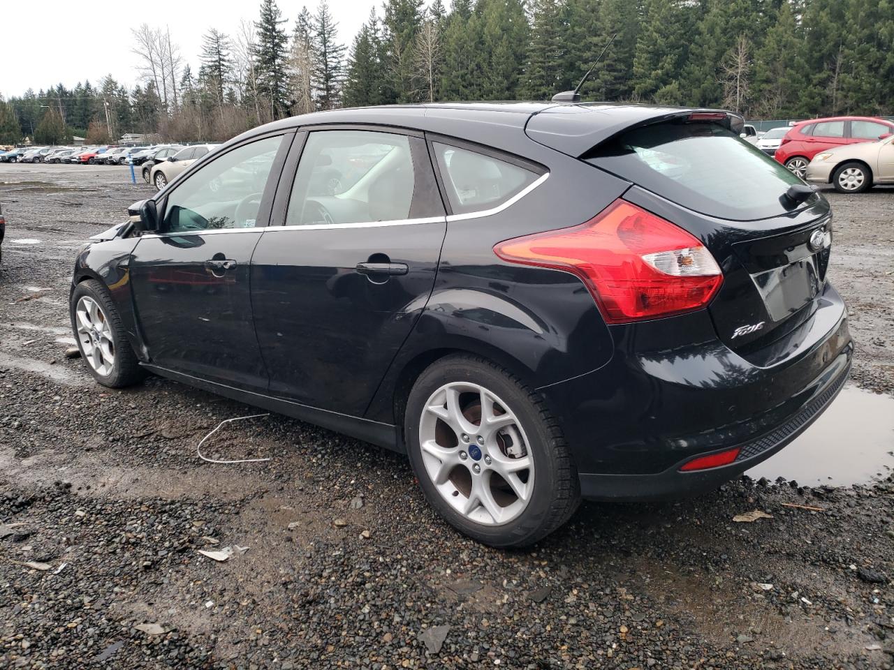 Image 2 of 2013 FORD FOCUS TITANIUM 2013 with VIN 1FADP3N21DL132283