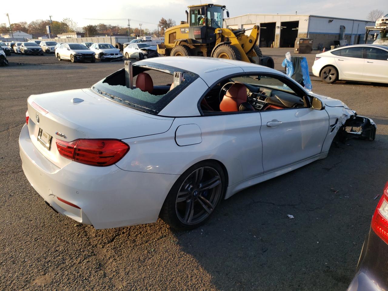 Изображение 3 2015 BMW M4  2015 с VIN WBS3U9C59FP967728