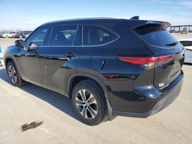 Image 2 of 2022 TOYOTA HIGHLANDER XLE 2022 with VIN 5TDGZRBH2NS226721