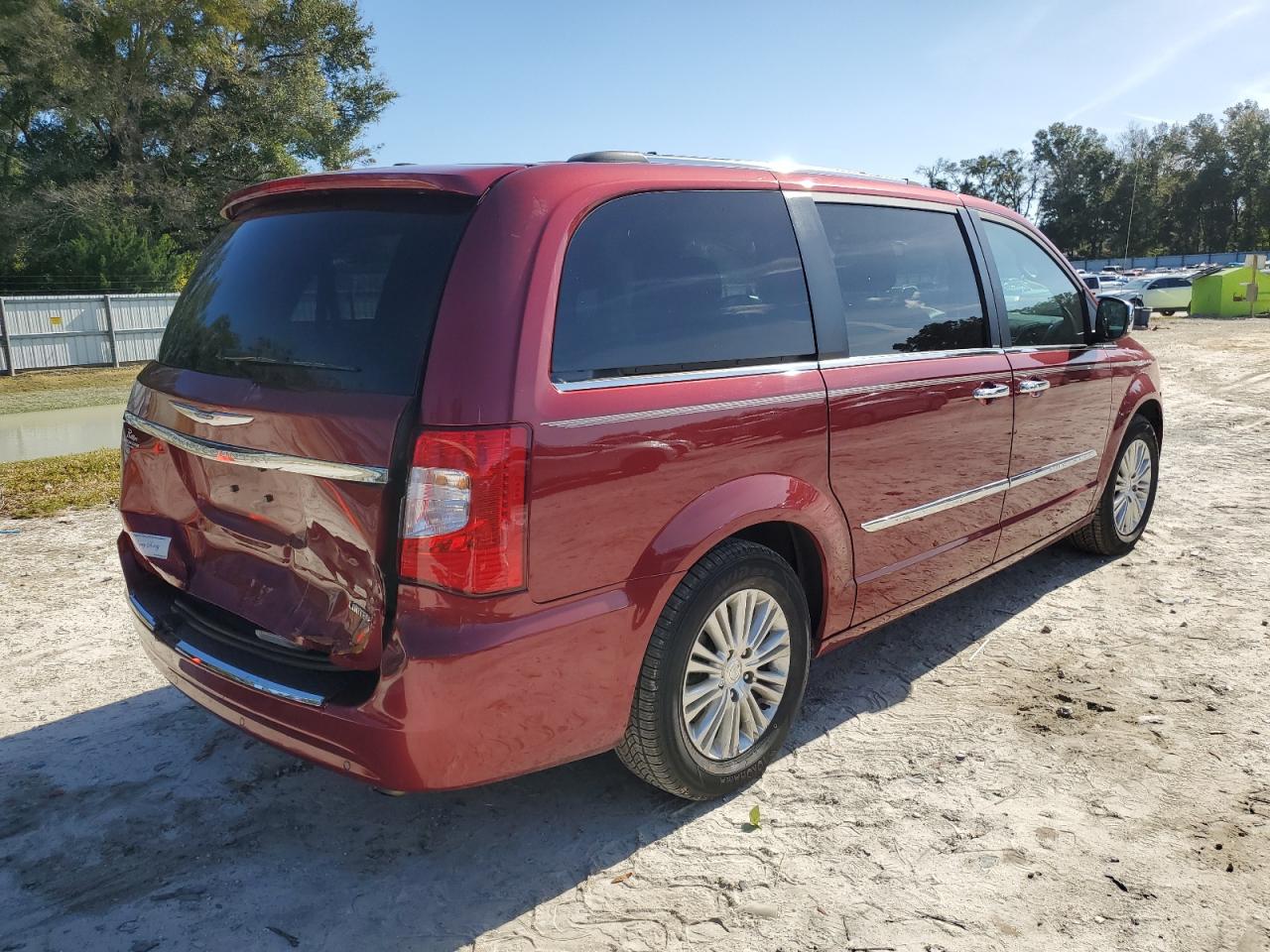 Image 3 of 2012 CHRYSLER TOWN & COUNTRY LIMITED 2012 with VIN 2C4RC1GGXCR362287
