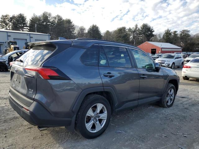 Obraz 3 z 2021 TOYOTA RAV4 XLE 2021 z VIN 2T3P1RFV0MW141445