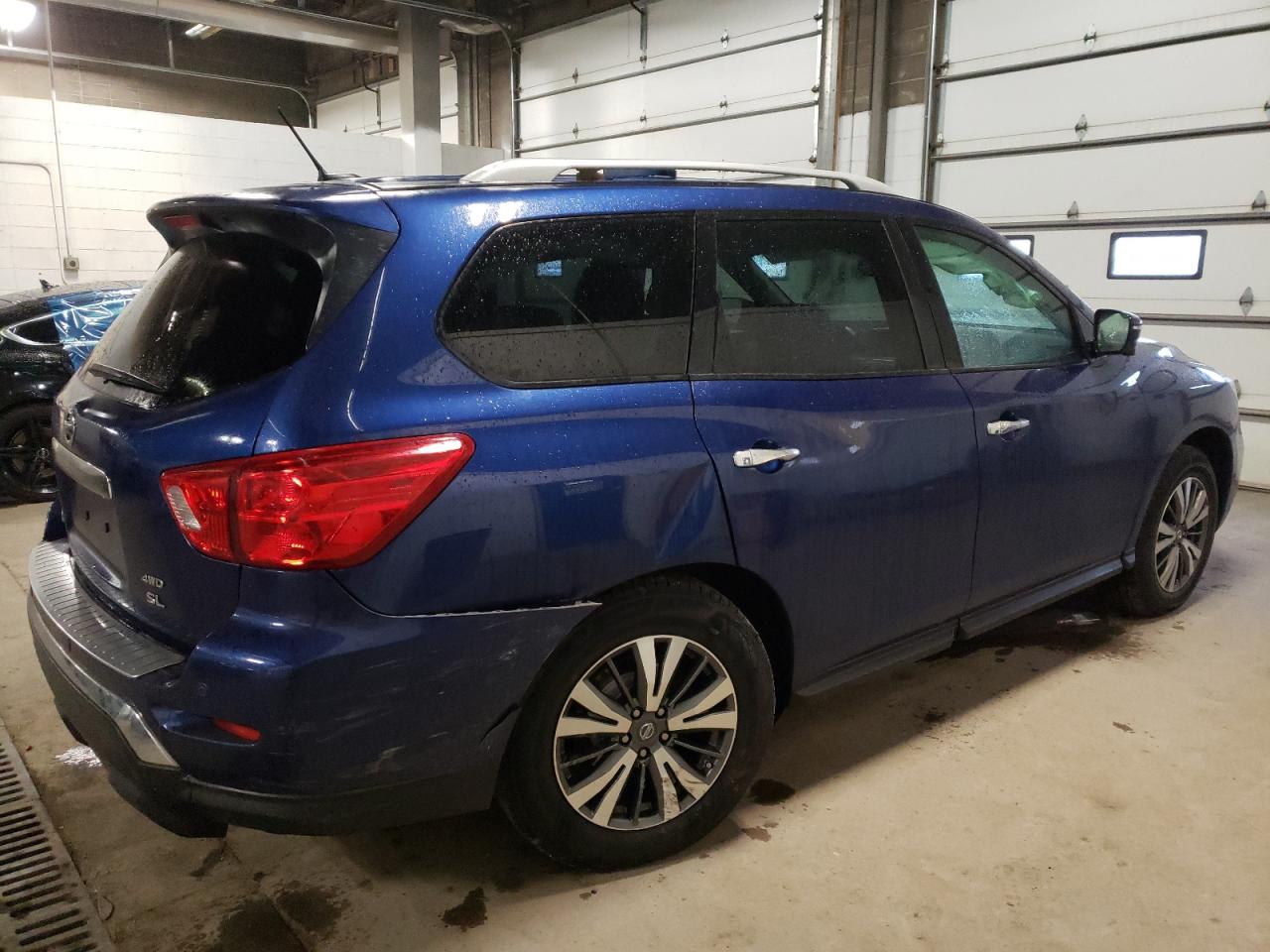 Obraz 3 z 2017 NISSAN PATHFINDER S 2017 z VIN 5N1DR2MM4HC689451