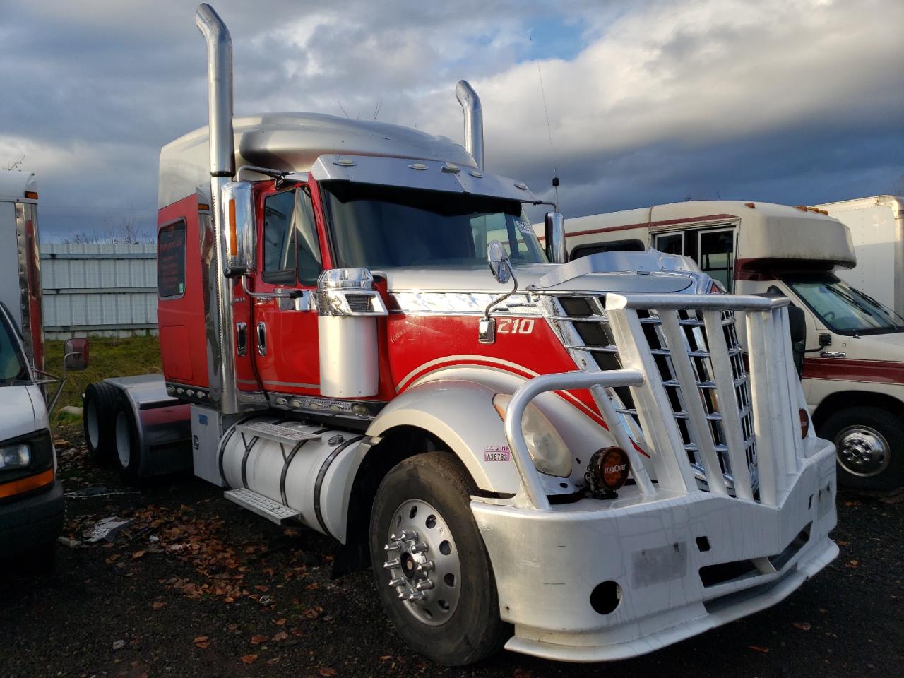 Obraz 1 z 2010 INTERNATIONAL LONESTAR  2010 z VIN 3HSCXAPR4AN240204