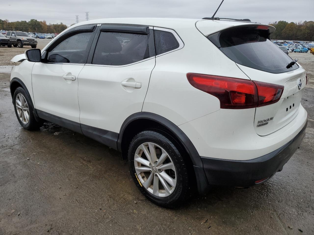 Изображение 2 2018 NISSAN ROGUE SPORT S 2018 с VIN JN1BJ1CPXJW151658
