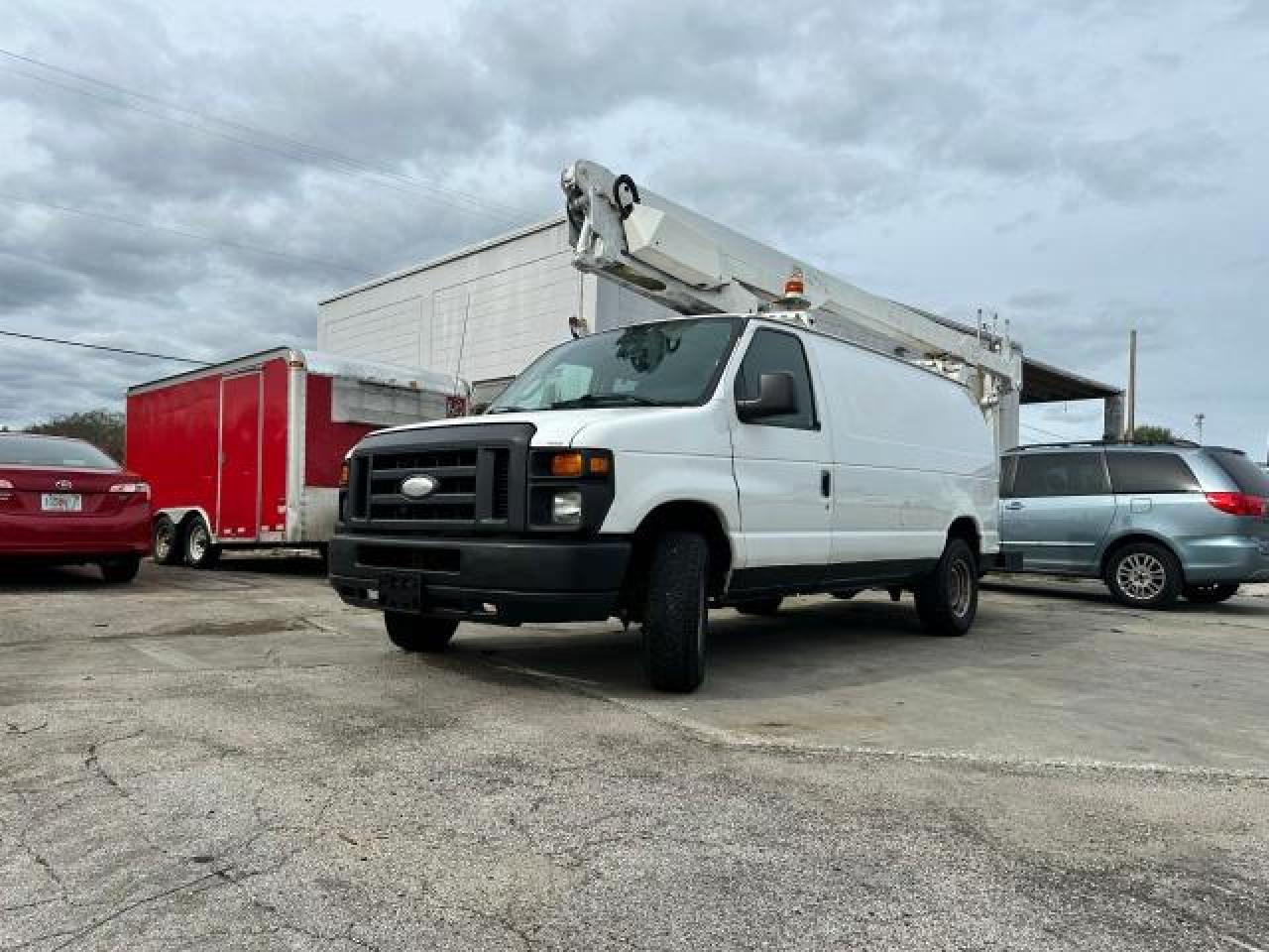 Изображение 2 2009 FORD ECONOLINE E350 SUPER DUTY VAN 2009 с VIN 1FTSE34L49DA88959