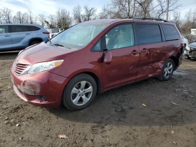 Изображение 1 2015 TOYOTA SIENNA LE 2015 с VIN 5TDKK3DC8FS596456