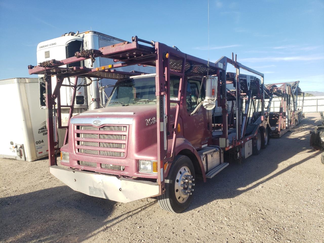 Image 2 of 2000 STERLING TRUCK LT 9500 2000 with VIN 2FZNEMEB4YAG89667