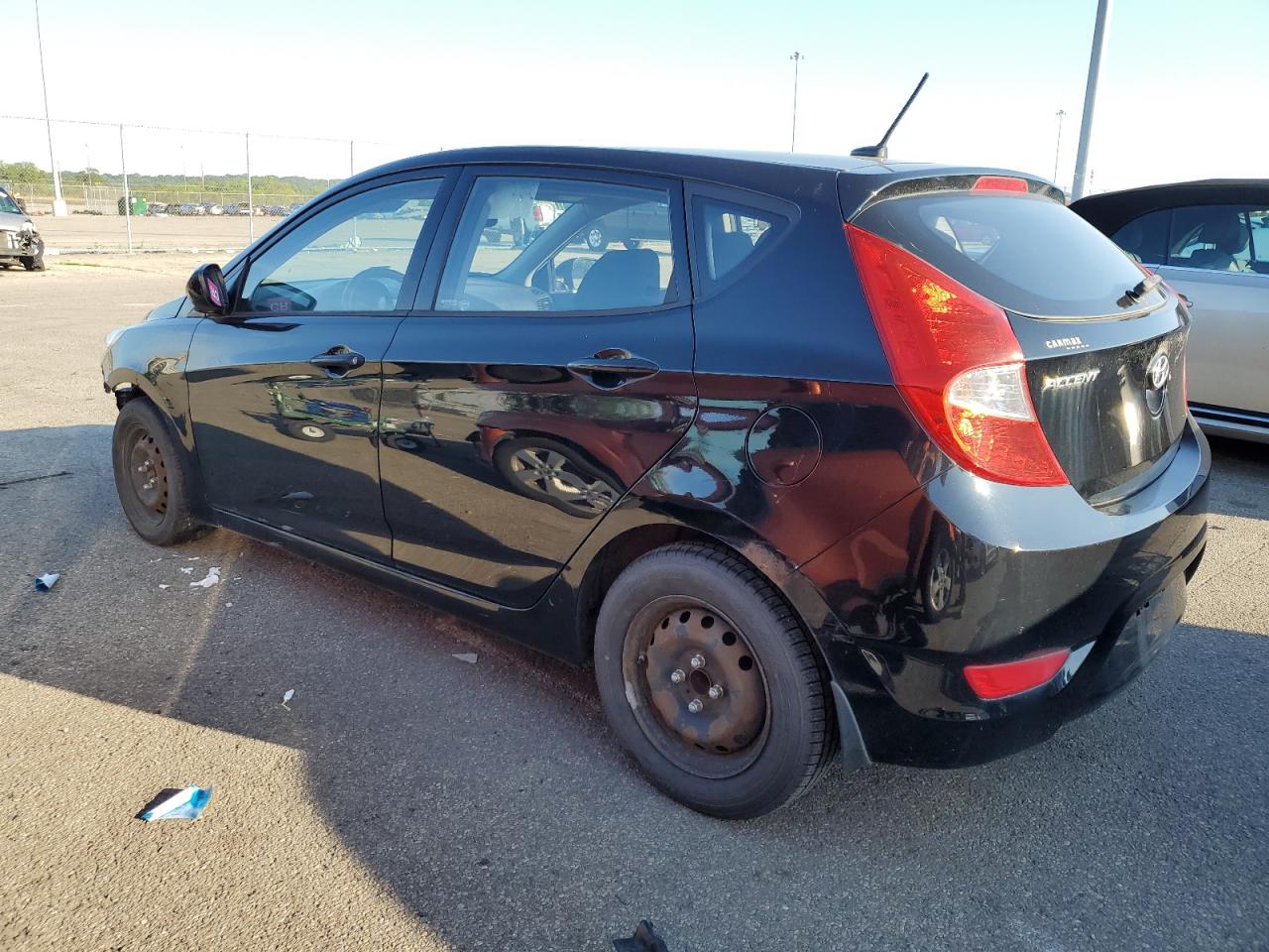 Изображение 2 2013 HYUNDAI ACCENT GLS 2013 с VIN KMHCT5AE7DU081987