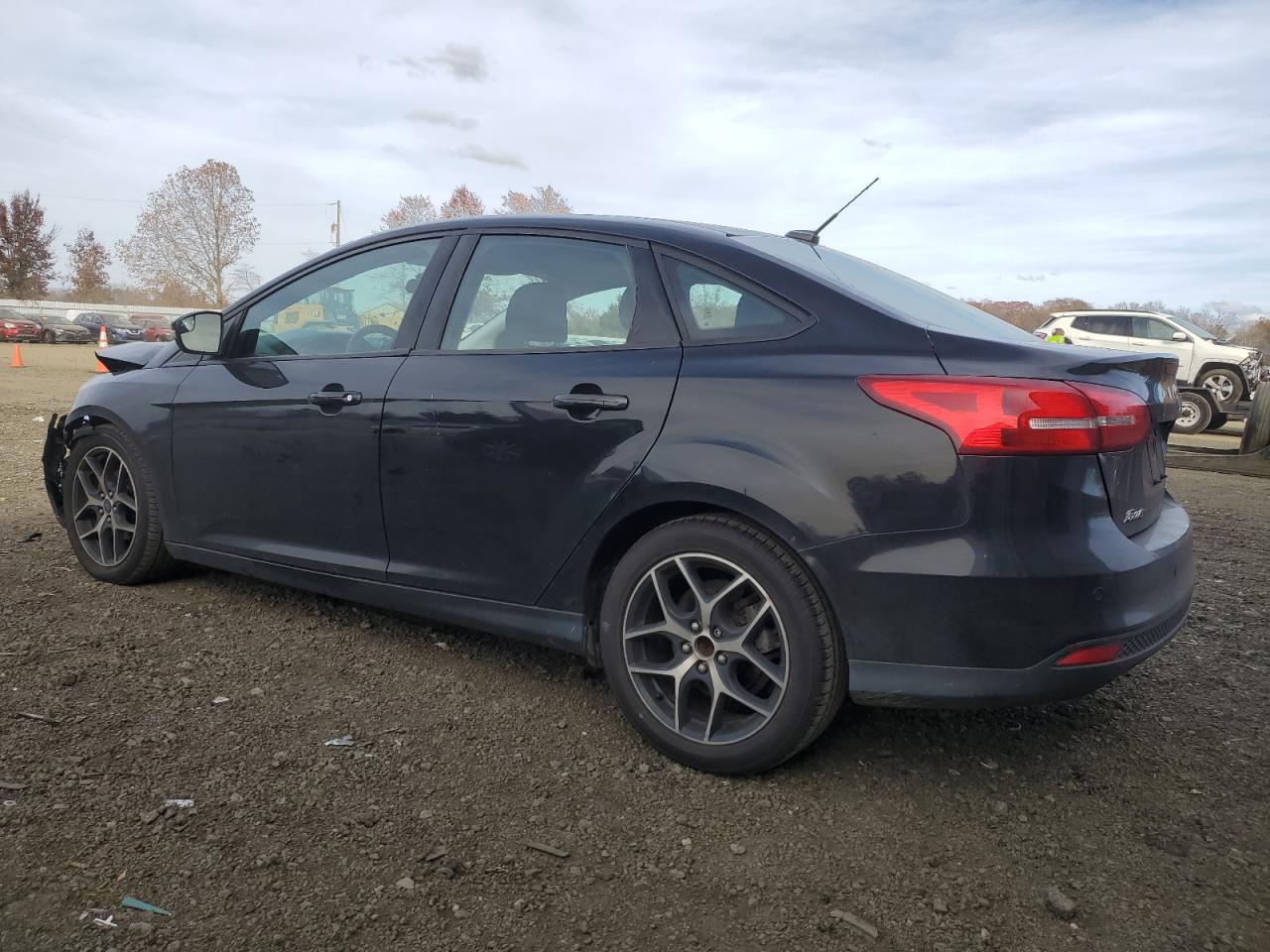 Image 2 of 2017 FORD FOCUS SEL 2017 with VIN 1FADP3H24HL212274