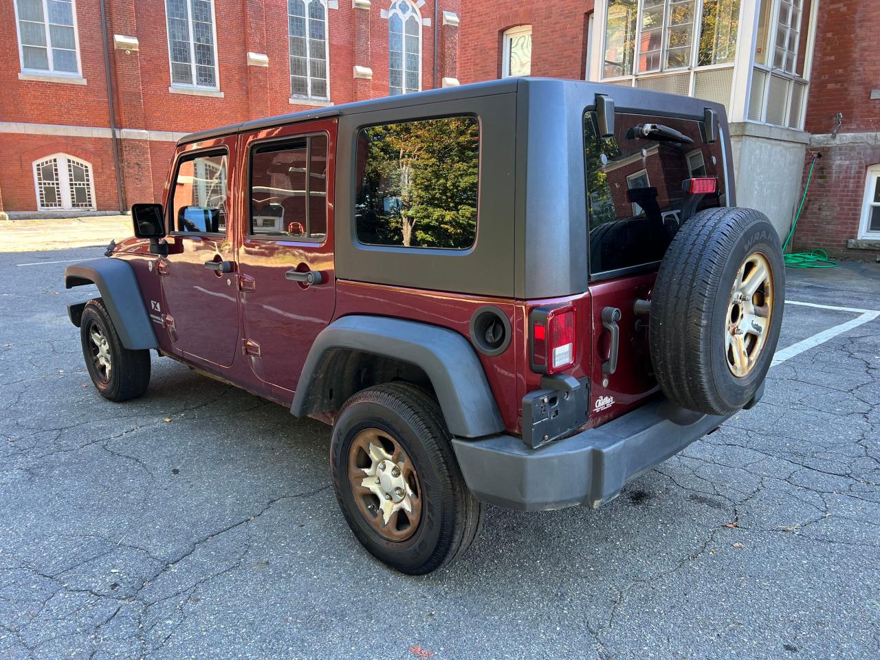 Obraz 3 z Jeep Wrangler Unlimited X 2008 z VIN 1J4GA39158L615575