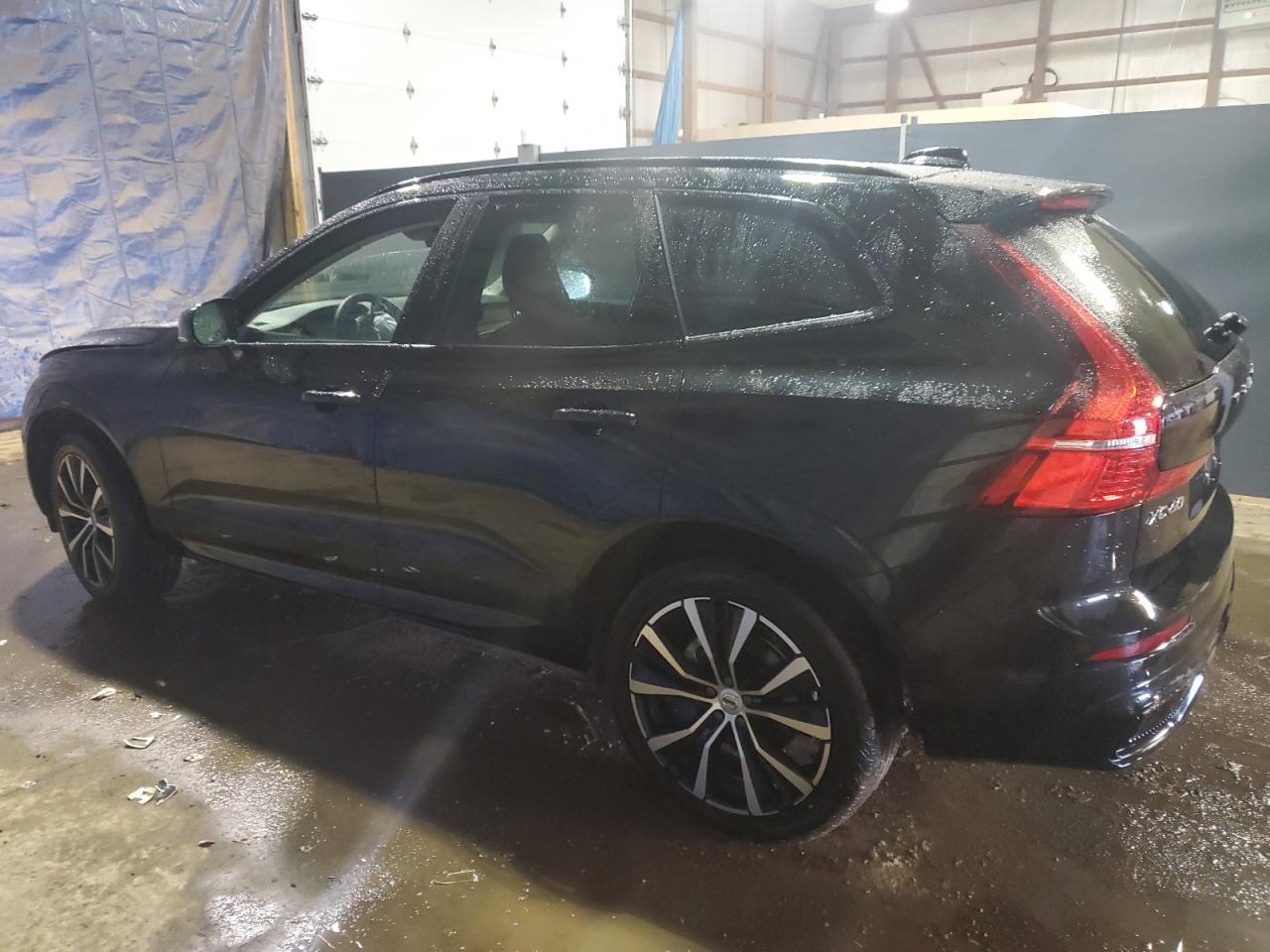 Изображение 2 2024 VOLVO XC60 PLUS 2024 с VIN YV4L12RL1R1776726