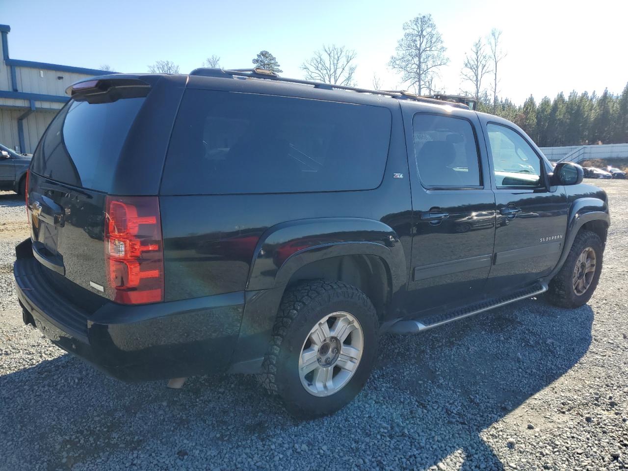 Изображение 3 2010 CHEVROLET SUBURBAN K1500 LT 2010 с VIN 1GNUKJE39AR187876