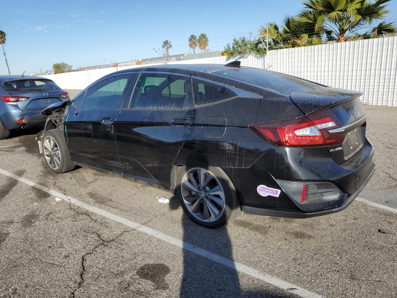 Изображение 2 2018 HONDA CLARITY TOURING 2018 с VIN JHMZC5F3XJC004410