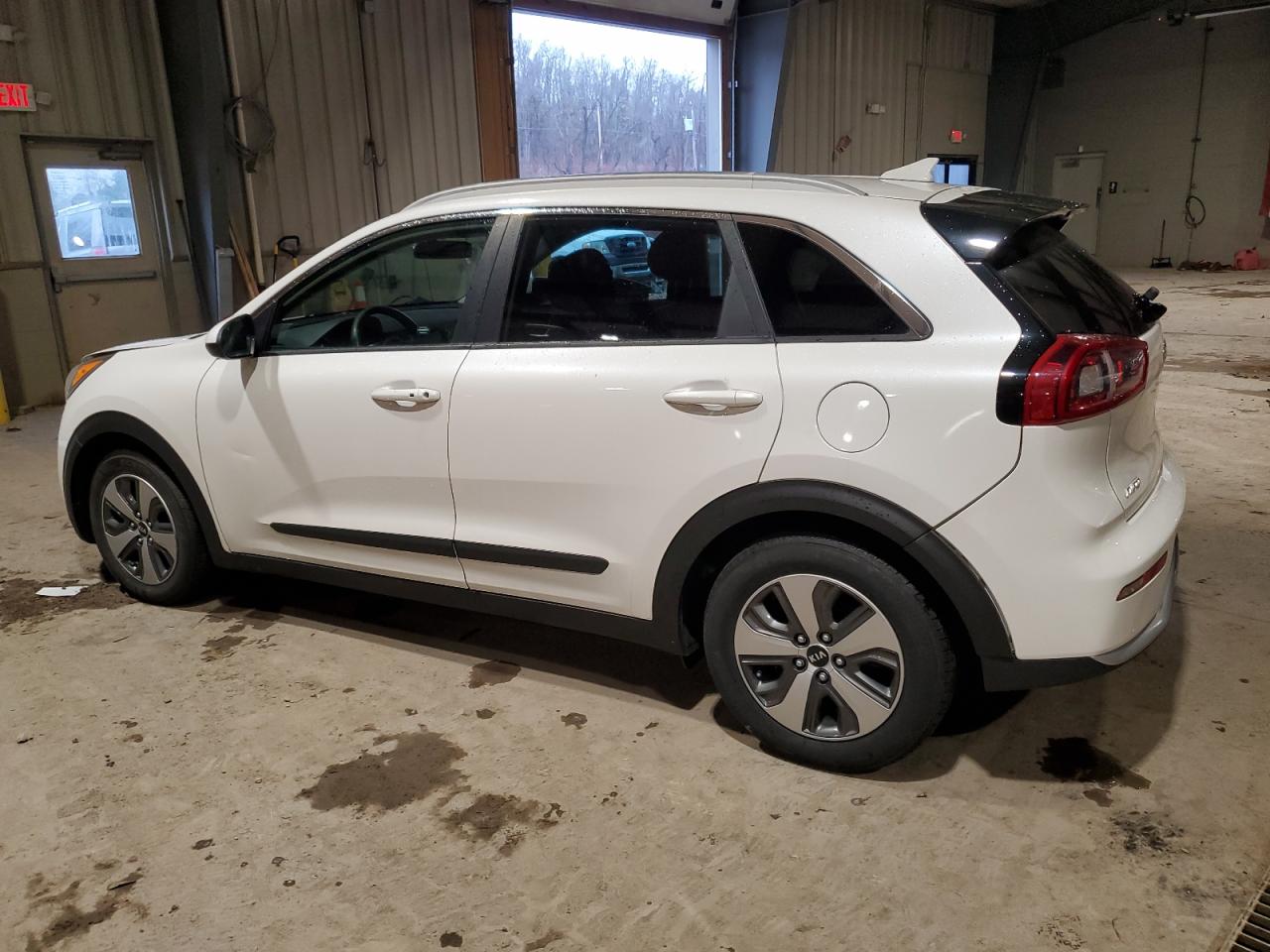 Obraz 2 z 2018 KIA NIRO FE 2018 z VIN KNDCB3LC8J5188432