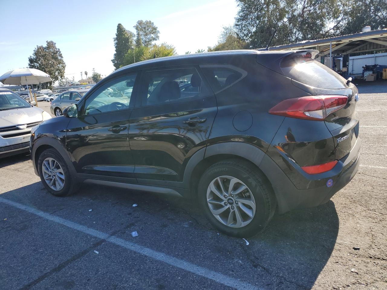 Image 2 of 2016 HYUNDAI TUCSON LIMITED 2016 with VIN KM8J33A40GU235351